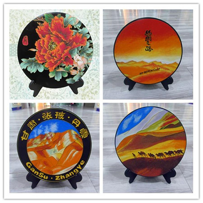 彩巖畫 古老的文化藝術珍品