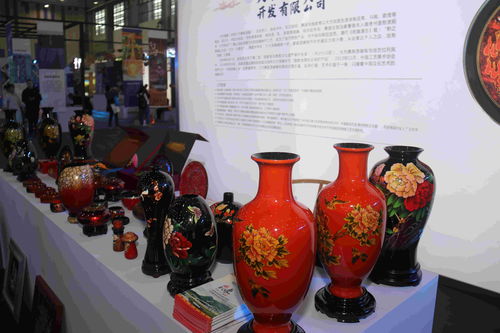 2019中國貴州國際民族民間工藝品與文化產(chǎn)品 香港商報(bào)視角下的文化藝術(shù)品盛宴